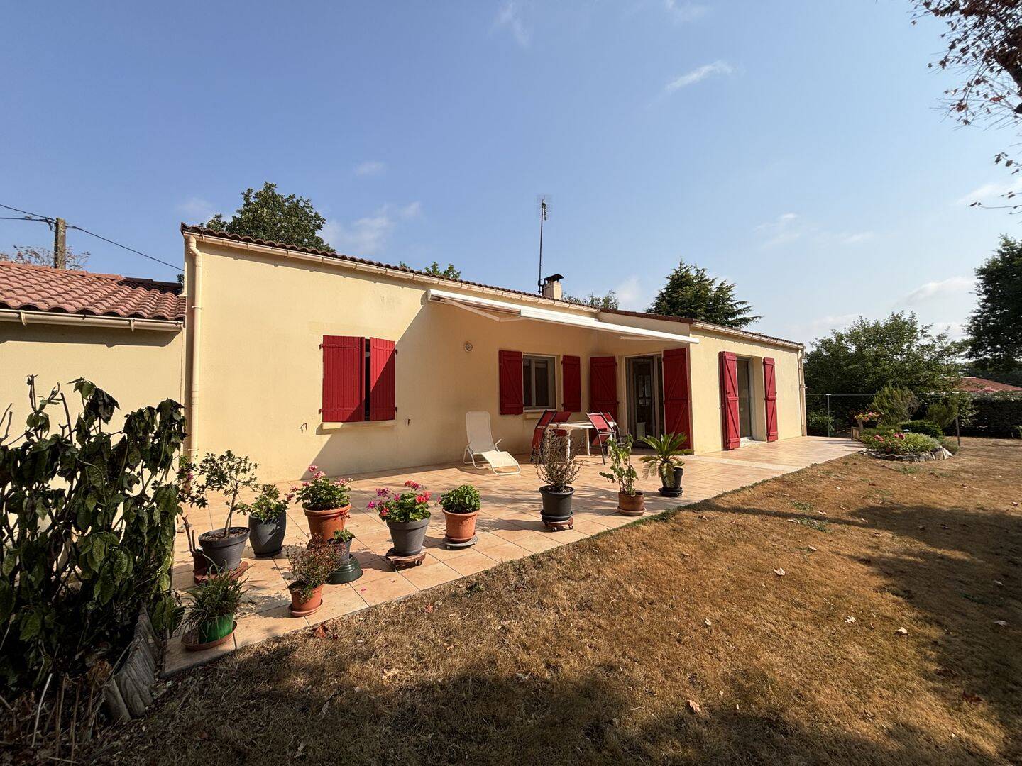 Maison 5 pièces 121 m² · à Saint-Julien-des-Landes · 121 m² · 261 250 €
