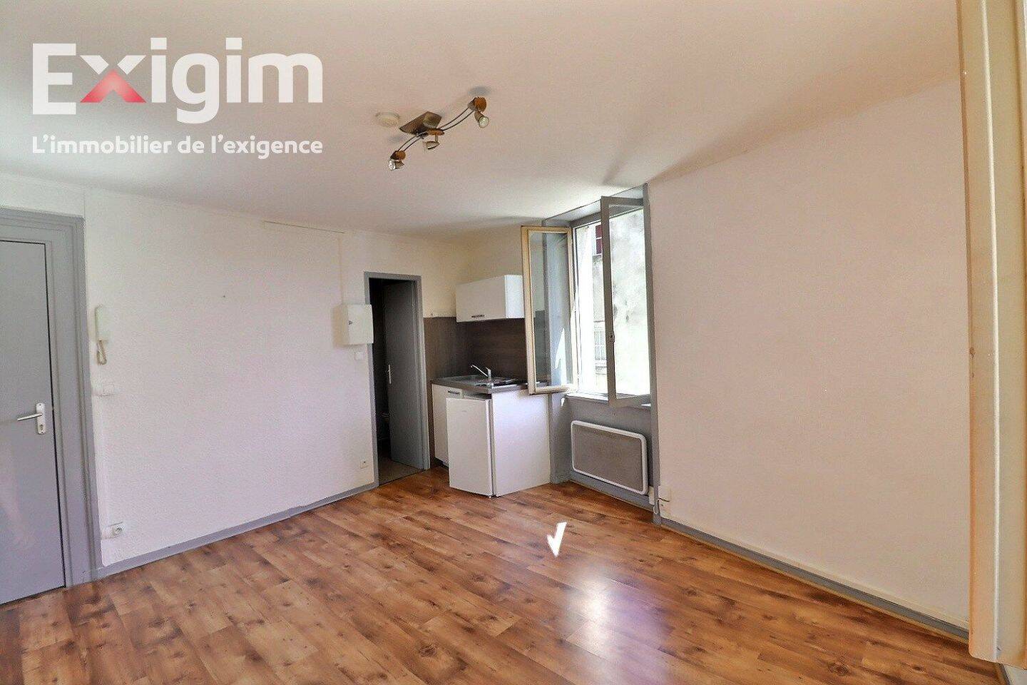 Appartement 1 pièce 20 m² · à Tournon-sur-Rhône · 20 m² · 295 €