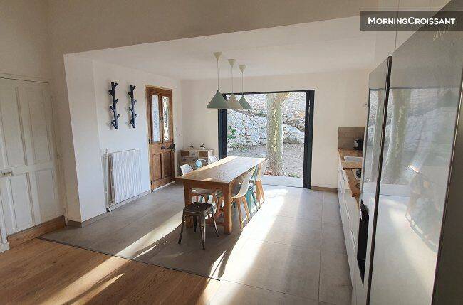 Maison 1 pièce 85 m² · à Villeneuve-lès-Avignon · 85 m² · 4 550 €/mois