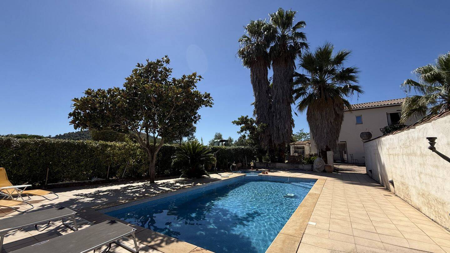 Maison 5 pièces 140 m² · à Carnoules · 140 m² · 546 000 €
