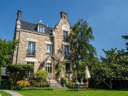 Maison à vendre 2 950 000 € 10 pièces 7 chambres 270 m² 648 m² de terrain Clagny-Glatigny Versailles 78000