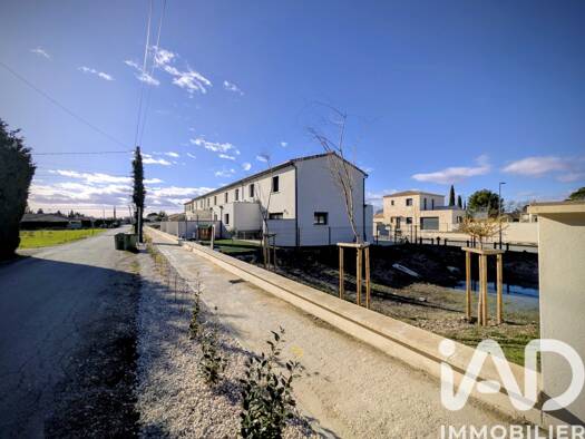 Maison à vendre 285 000 € 4 pièces 3 chambres 85 m² 161 m² de terrain Centre Ville Sorgues 84700