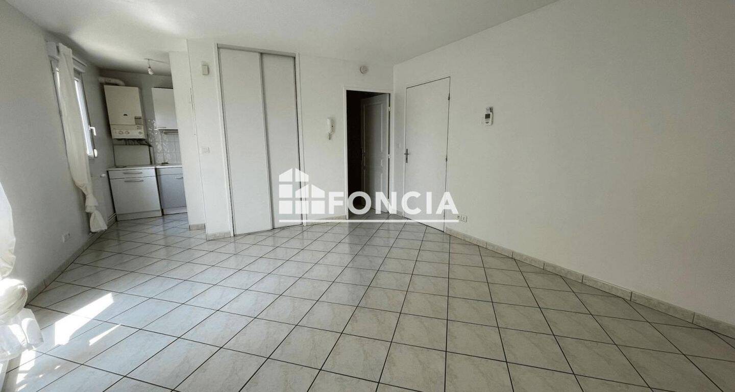 Appartement 1 pièce 27 m² · à Meximieux · 27,3 m² · 520 €