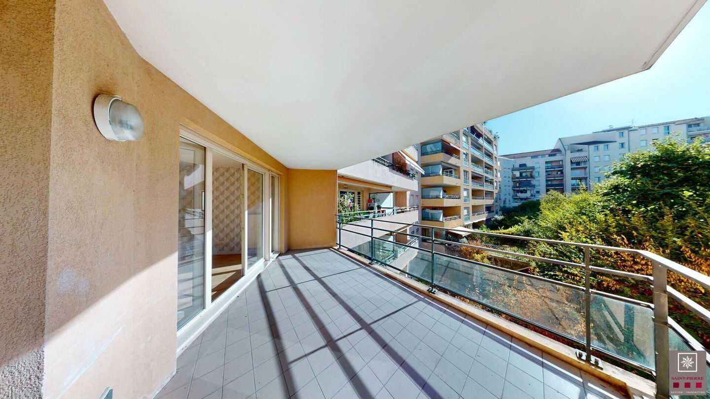 Appartement 3 pièces 76 m² · à Lyon 4ème Arrondissement · 76 m² · 1 291 €/mois