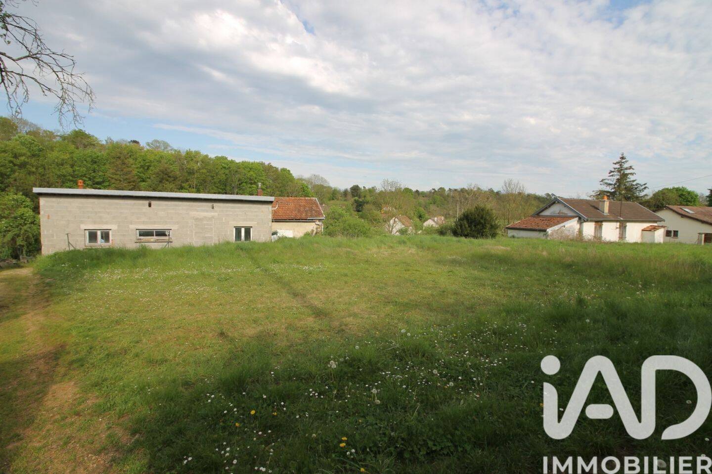 Maison 6 pièces 122 m² · à Châtillon-sur-Seine · 122 m² · 38 000 €