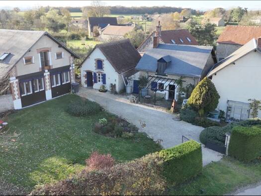 Villa à vendre 198 000 € 6 pièces 2 chambres 179 m² 2 870 m² de terrain Tintury 58110