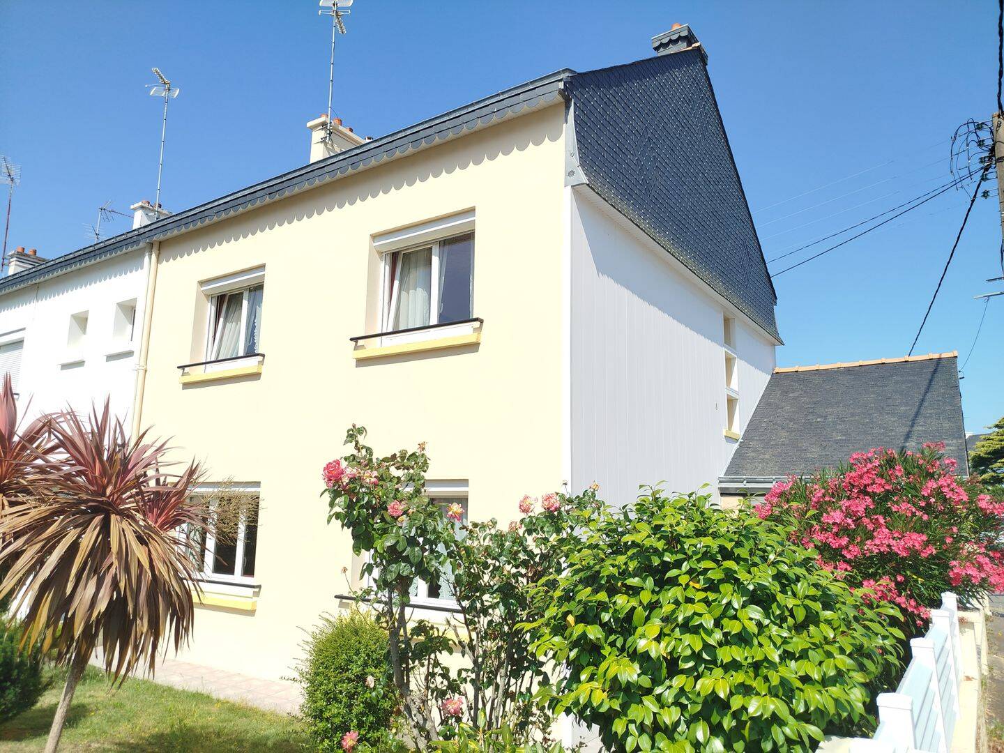 Maison 5 pièces 103 m² · à Locmiquélic · 103 m² · 300 675 €