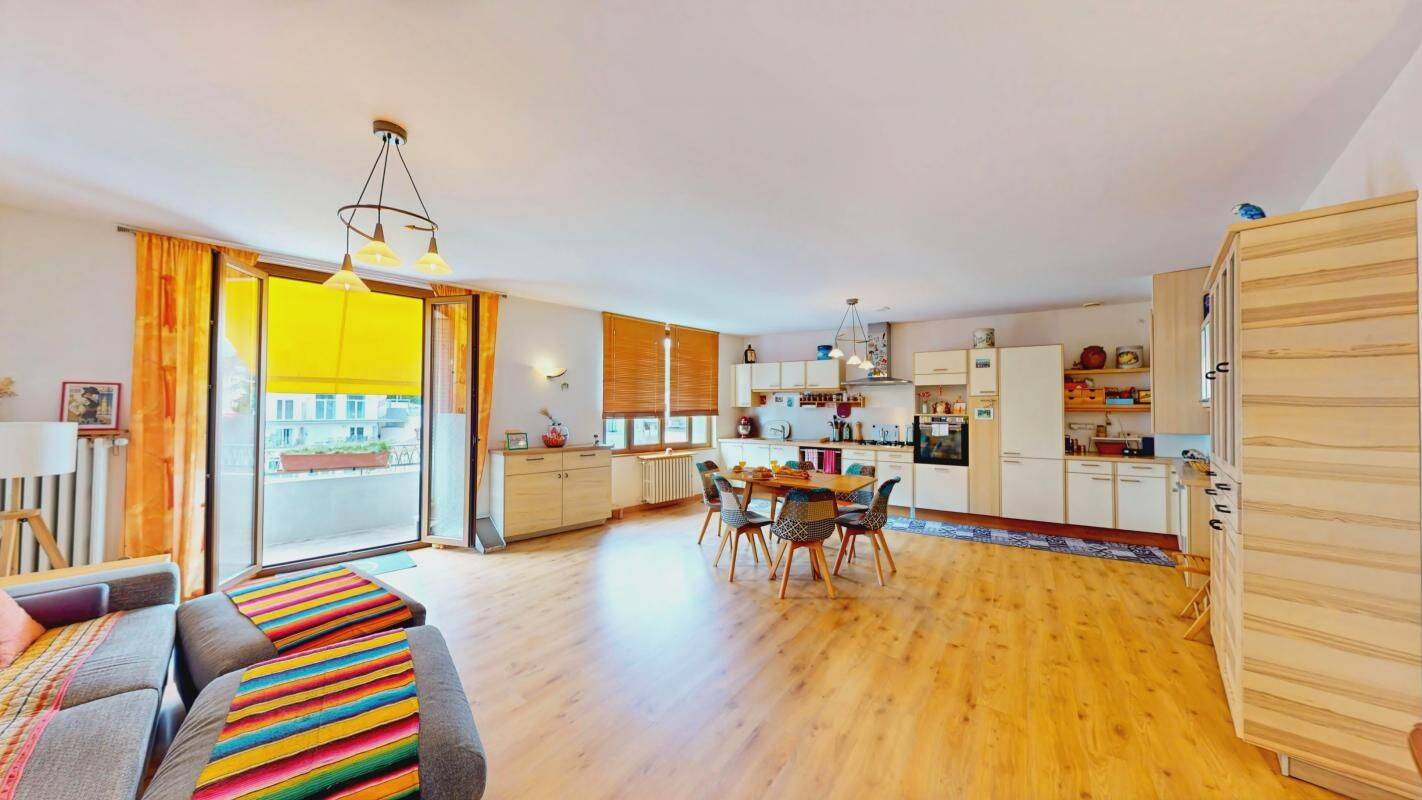 Appartement 4 pièces 148 m² · à Évian-les-Bains · 148,2 m² · 615 000 €