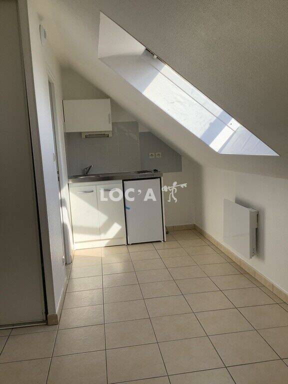 Appartement 1 pièce 15 m² · à Chevigny-Saint-Sauveur · 15 m² · 400 €