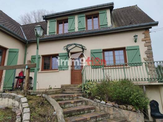 Maison à vendre 258 000 € 7 pièces 3 chambres 193 m² Huchenneville 80132