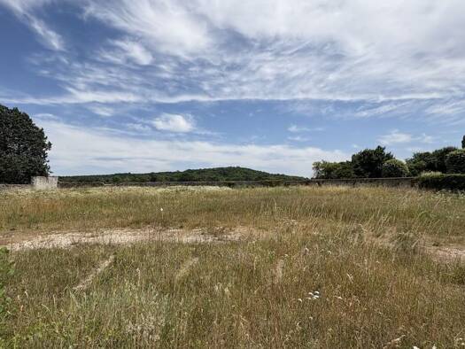 Terrain constructible viabilisé à vendre 145 000 € 477 m² de terrain Milly-la-Forêt 91490
