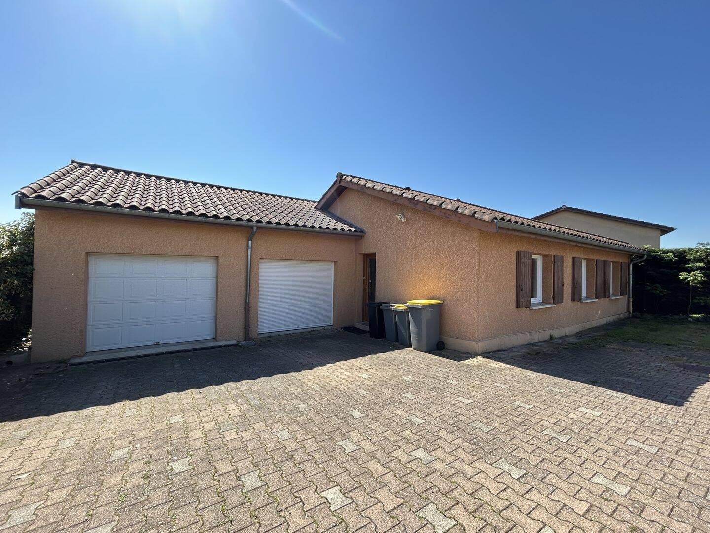 Maison 5 pièces 104 m² · à Messimy · 104 m² · 1 325 €