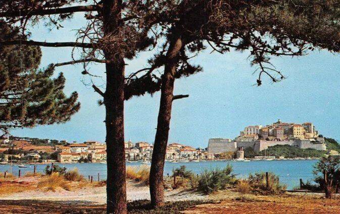 Appartement 2 pièces 44 m² · à Calvi · 44 m² · 230 400 €
