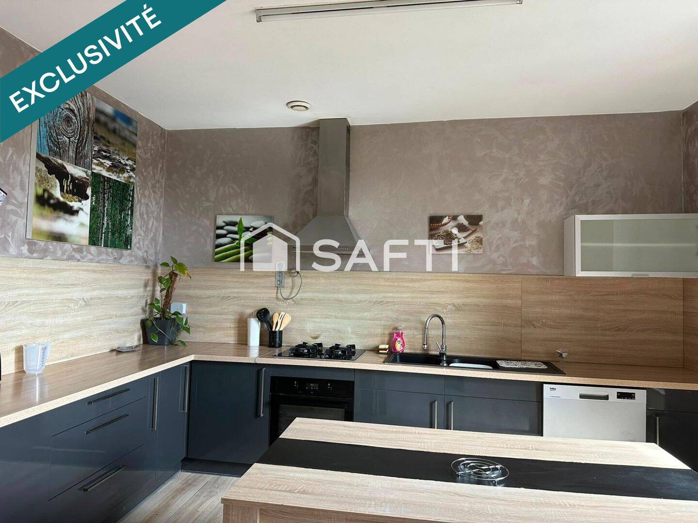 Maison 15 pièces 321 m² · à Montchanin · 321 m² · 345 000 €