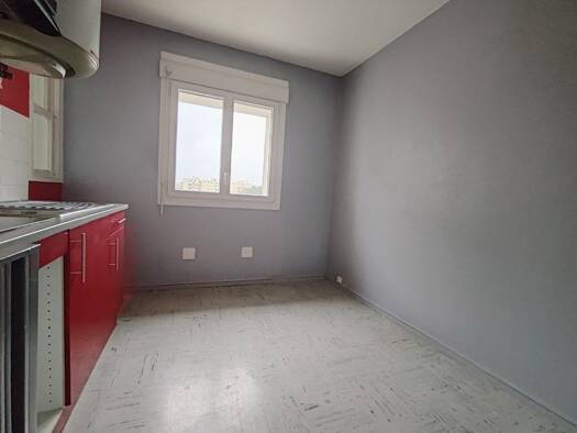 Appartement à vendre 225 532 € 4 pièces 2 chambres 59 m² Étage 4/4 Bd des Poilus Nantes 44200