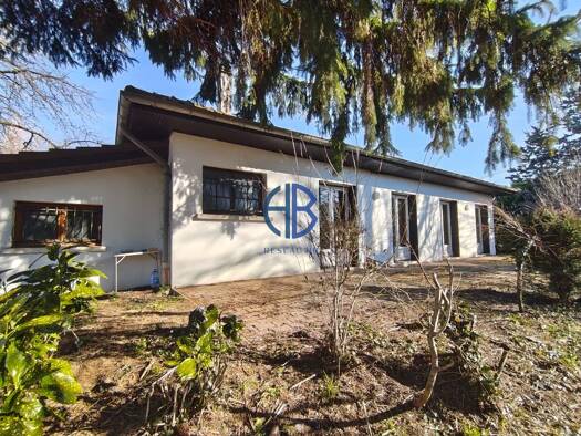 Maison de plain-pied à vendre 241 000 € 4 pièces 3 chambres 94 m² 1 370 m² de terrain Brézins 38590