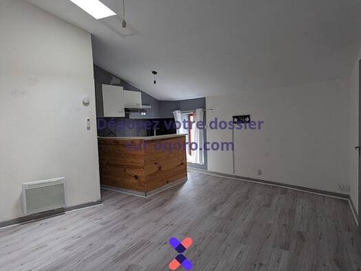 Appartement à louer 460 € 1 pièce 35 m² 3ème étage Coopérative Agde 34300