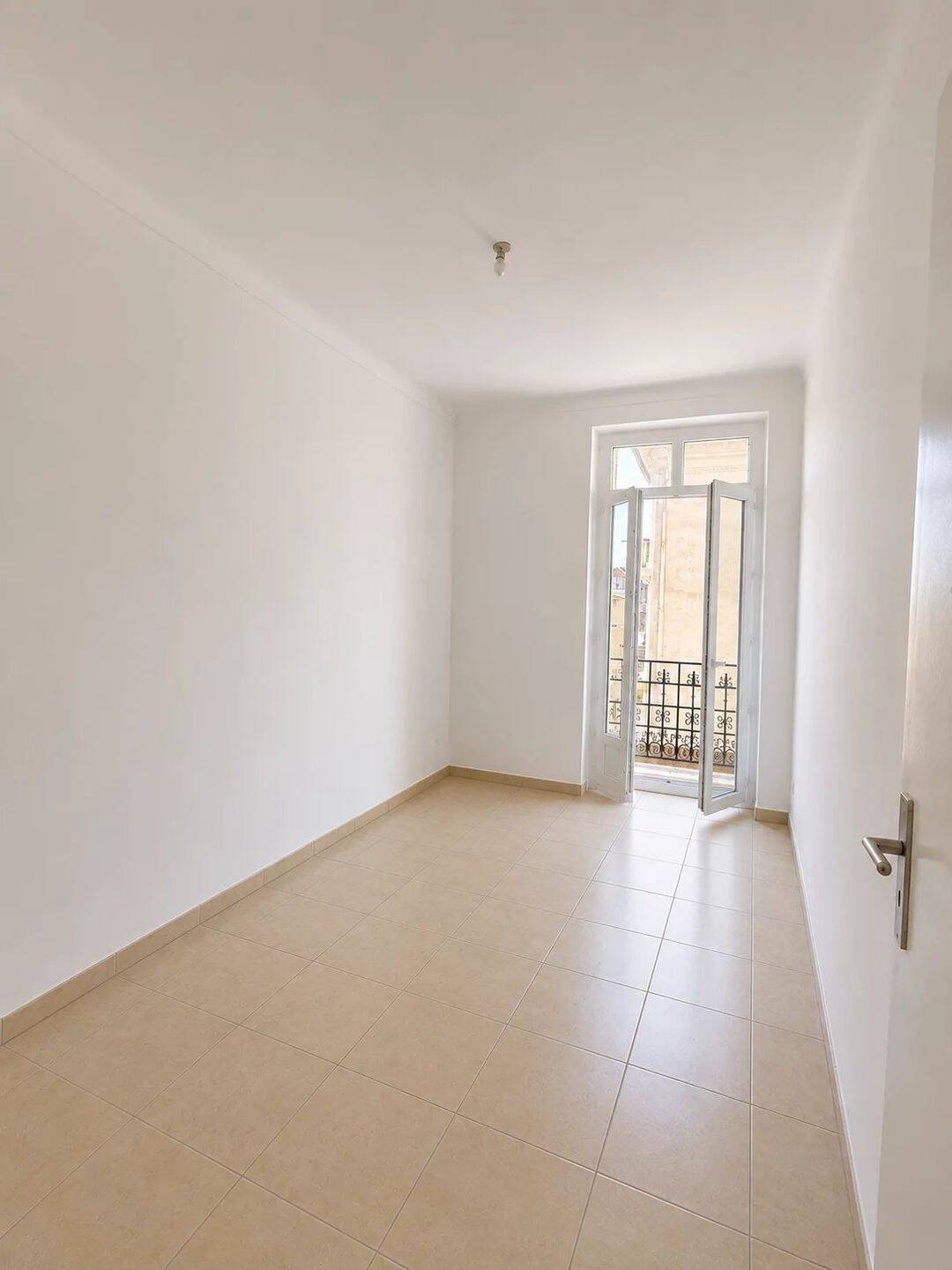 Appartement 4 pièces 83 m² · à Nice · 82,9 m² · 1 350 €