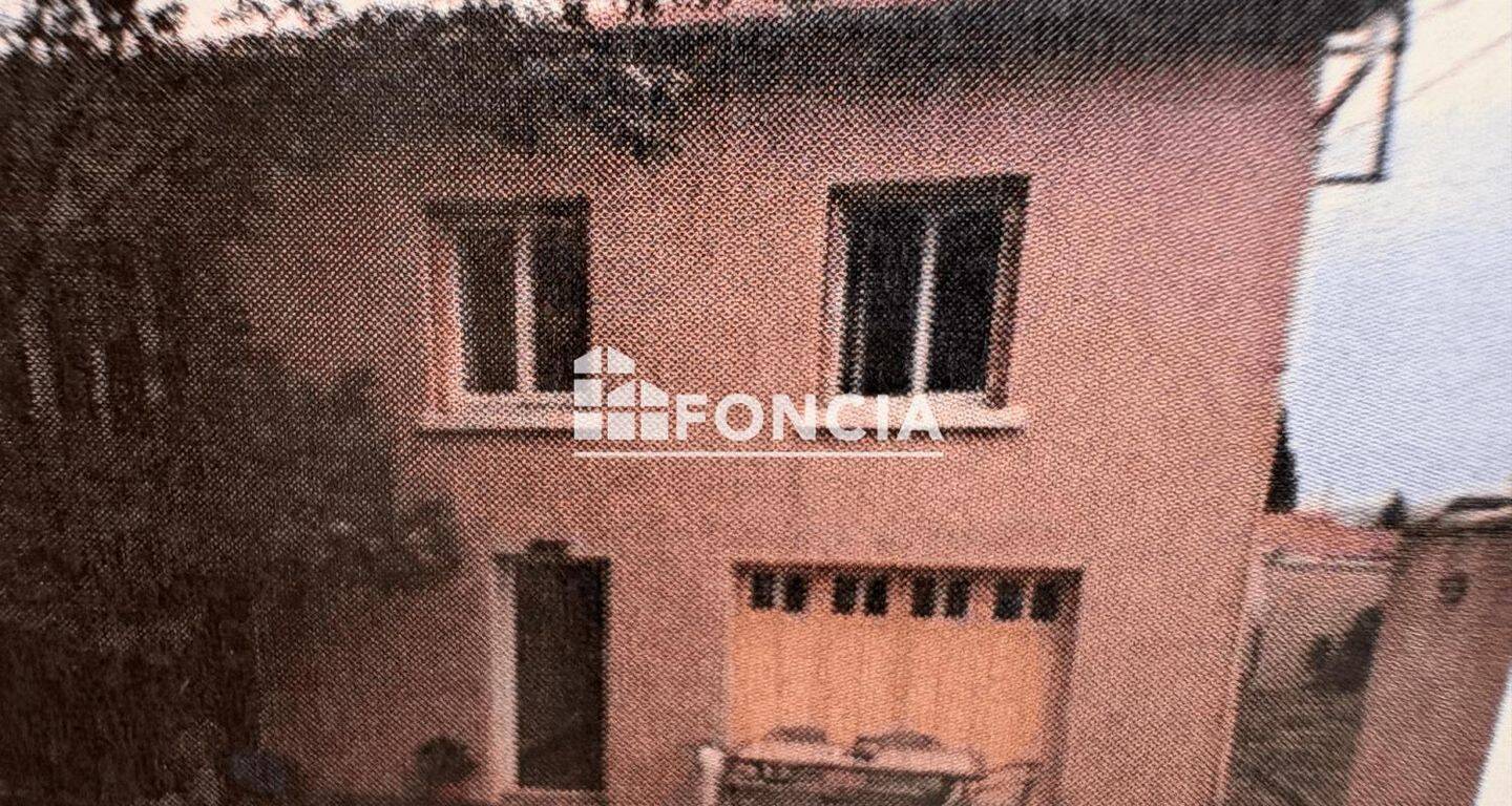 Maison 4 pièces 70 m² · à Les Angles · 70 m² · 906 €