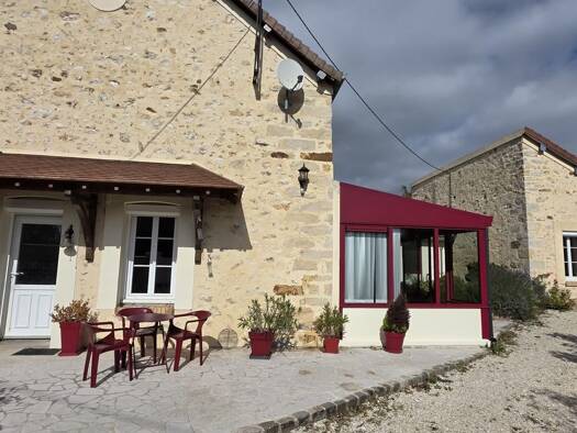 Maison à vendre 243 000 € 6 pièces 3 chambres 245 m² 1 187 m² de terrain Louan-Villegruis-Fontaine 77560