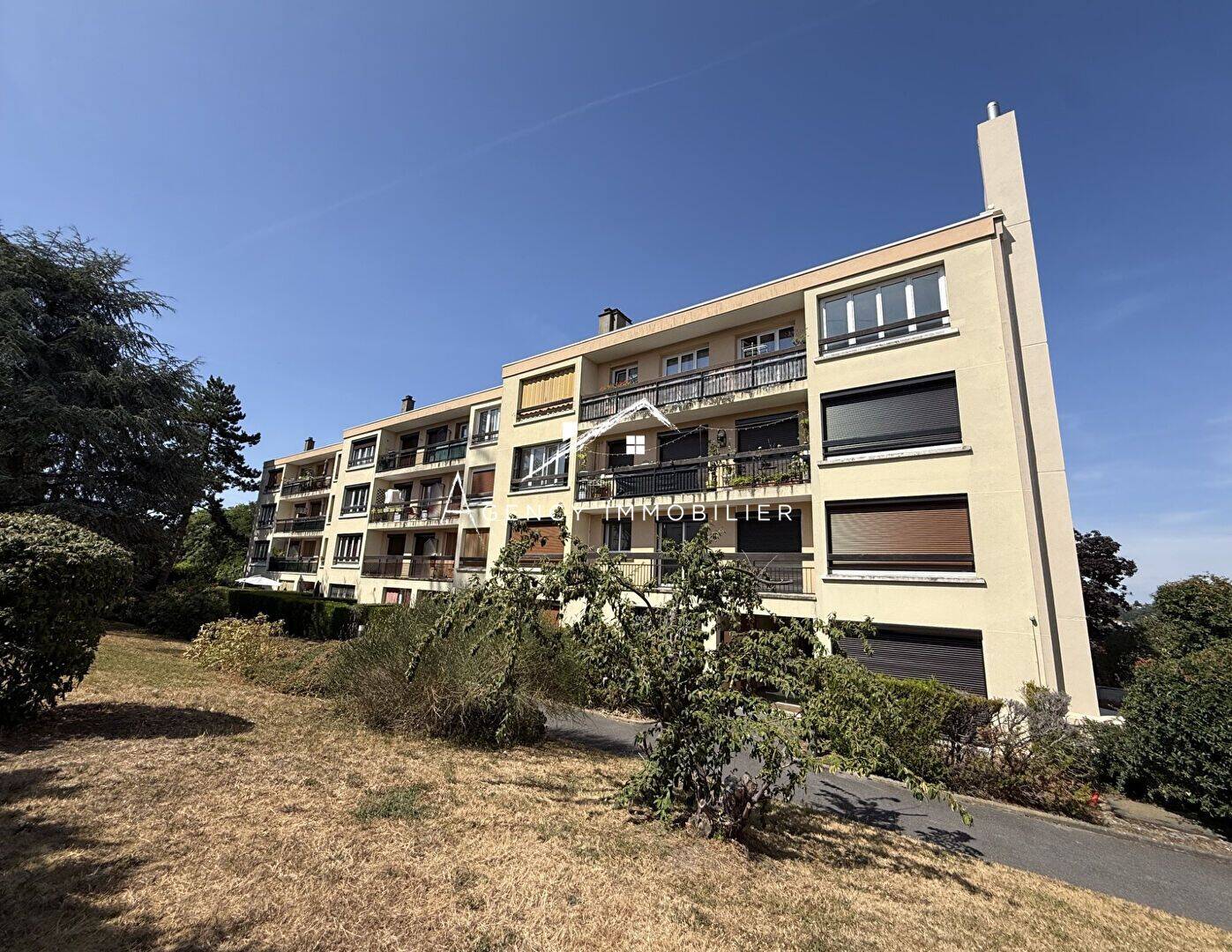 Appartement 2 pièces 56 m² · à Villemomble · 56 m² · 950 €