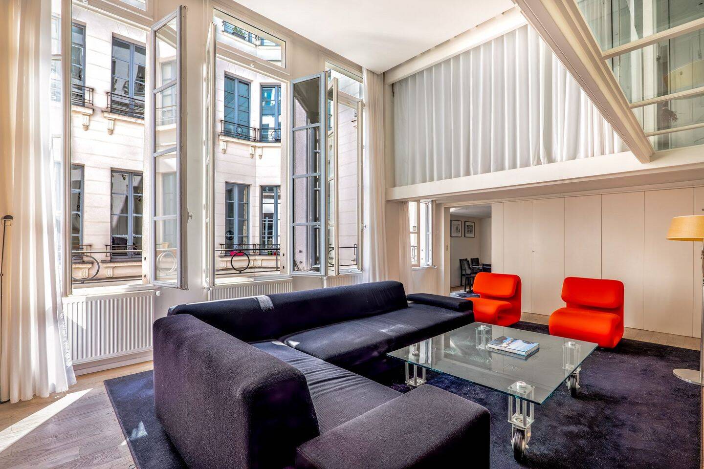 Appartement 3 pièces 85 m² · à Paris 2ème Arrondissement · 84,6 m² · 1 045 000 €