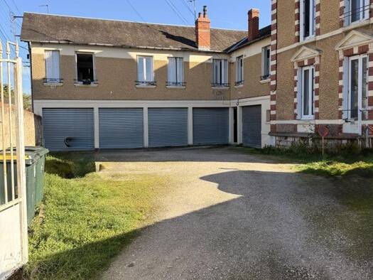 Appartement à vendre 65 000 € 2 pièces 1 chambre 39 m² RDC Couronne Centrale Bourges 18000