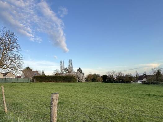 Terrain constructible viabilisé à vendre 102 000 € 573 m² de terrain Dammartin-en-Serve 78111