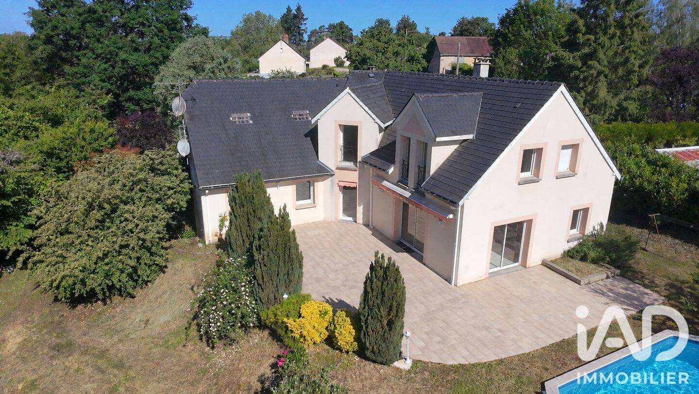 Maison 10 pièces 266 m² · à Châtillon-Coligny · 266 m² · 324 000 €