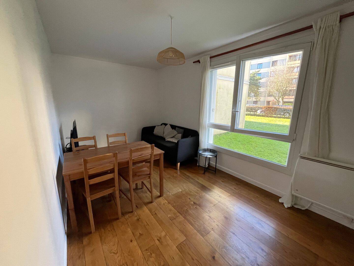 Appartement 2 pièces 51 m² · à Montigny-le-Bretonneux · 51 m² · 1 098 €/mois