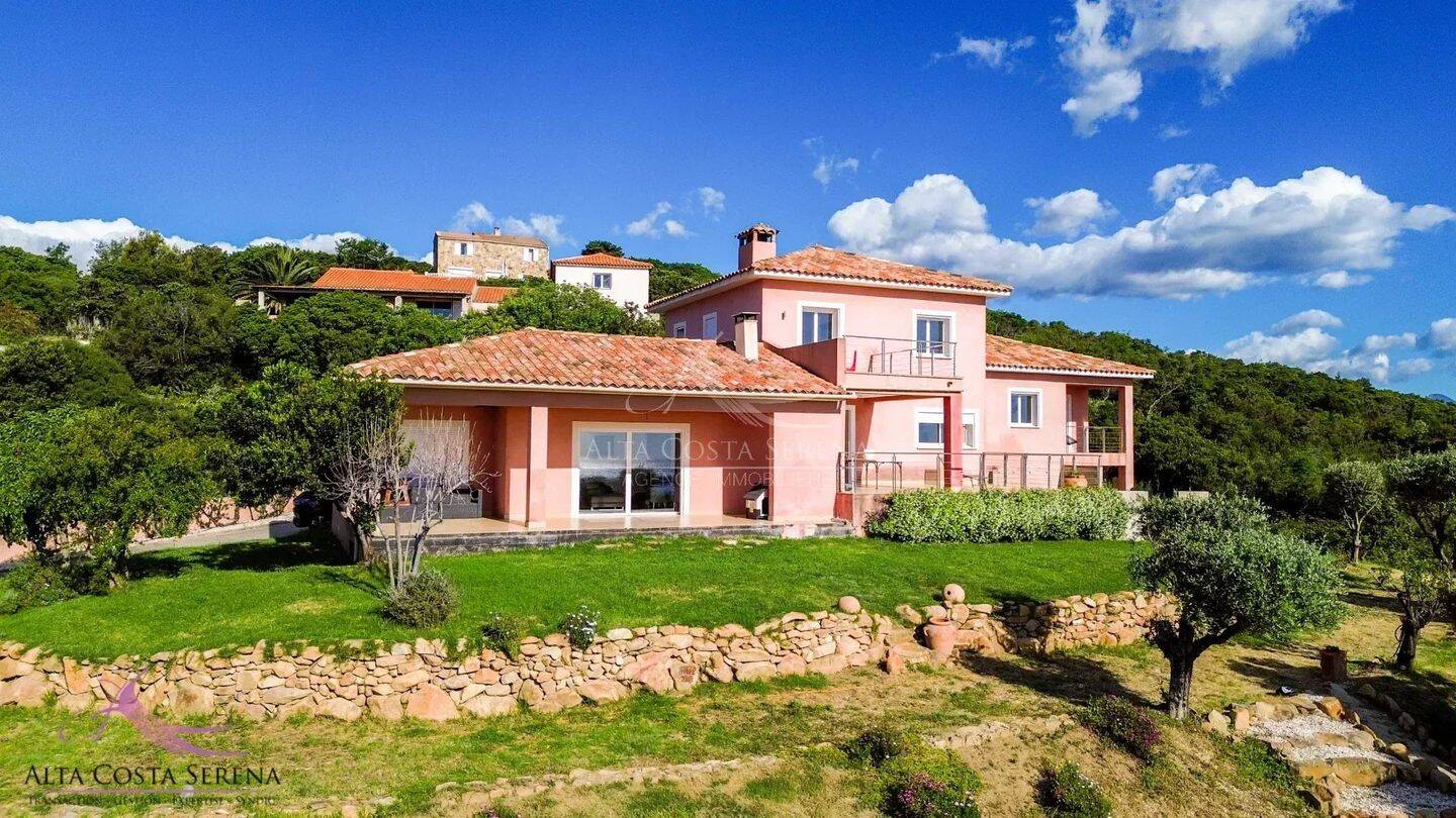 Maison 9 pièces 226 m² · à Ventiseri · 226 m² · 1 200 000 €