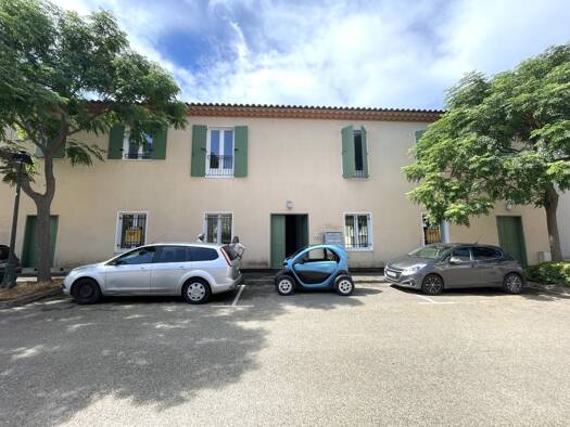 Immeuble mixte à vendre - Première occupation 1 250 000 € 749 m² La Môle 83310