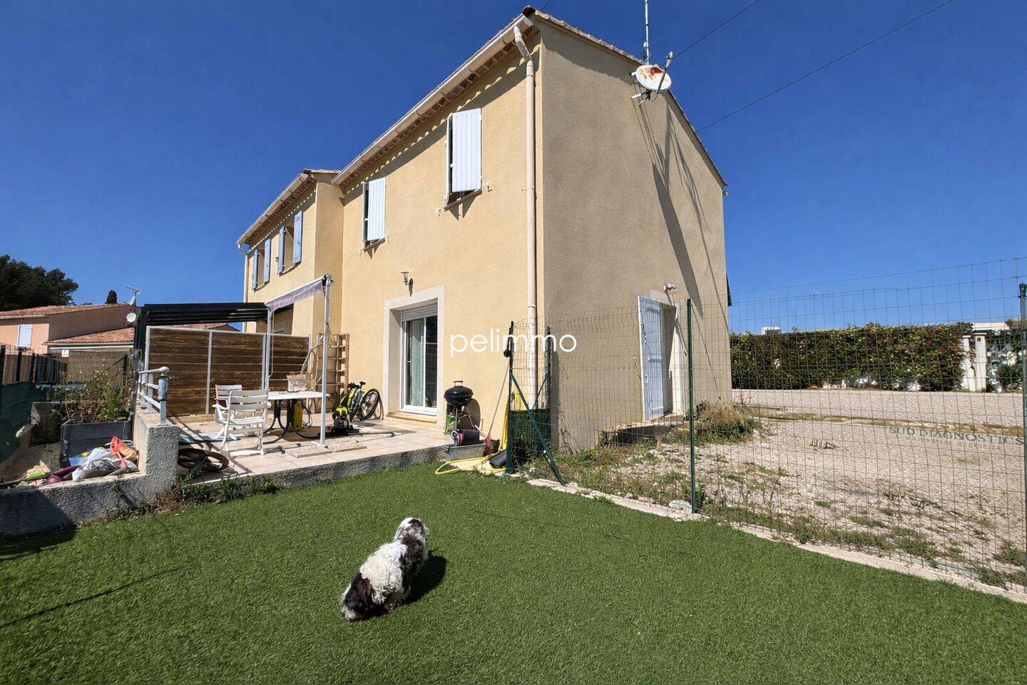 Maison 3 pièces 72 m² · à Eyguières · 72 m² · 294 000 €