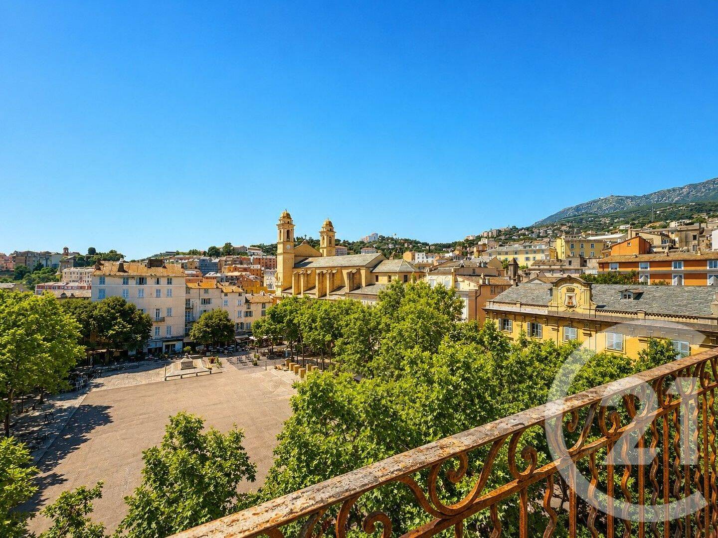Appartement 3 pièces 83 m² · à Bastia · 83 m² · 225 000 €