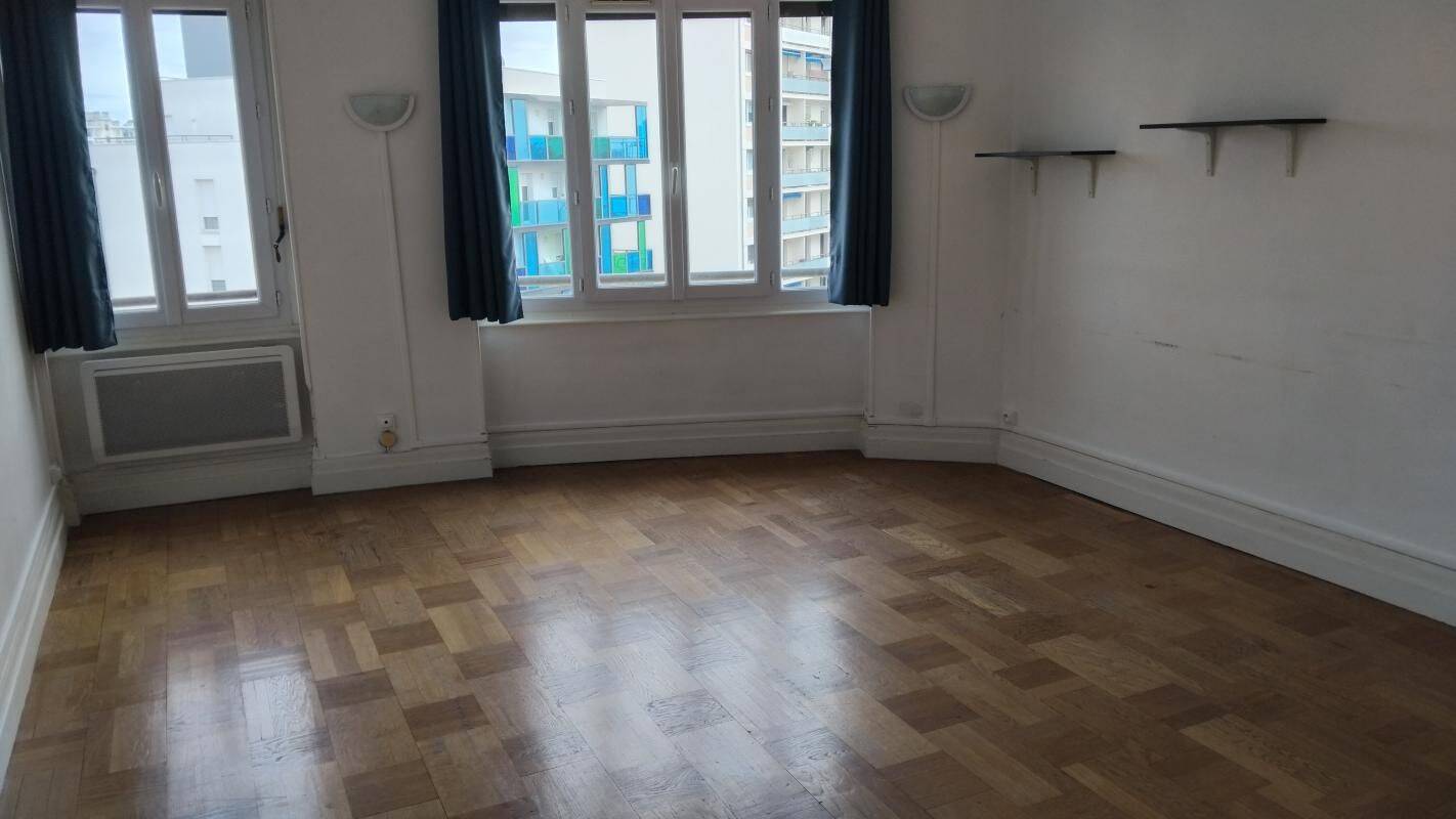Appartement 3 pièces 98 m² · à Lyon 8ème Arrondissement · 98 m² · 895 €/mois