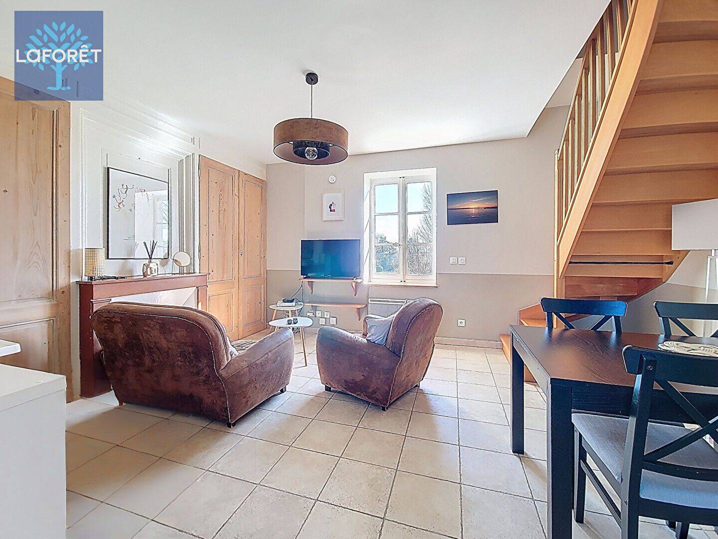 Appartement 3 pièces 61 m² · à Chaponost · 61 m² · 900 €