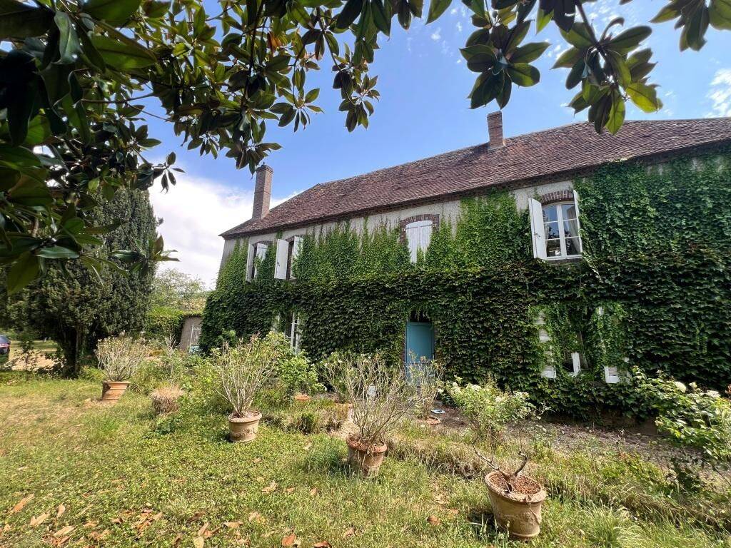 Maison 6 pièces 240 m² · à Villiers-Louis · 240,3 m² · 367 000 €