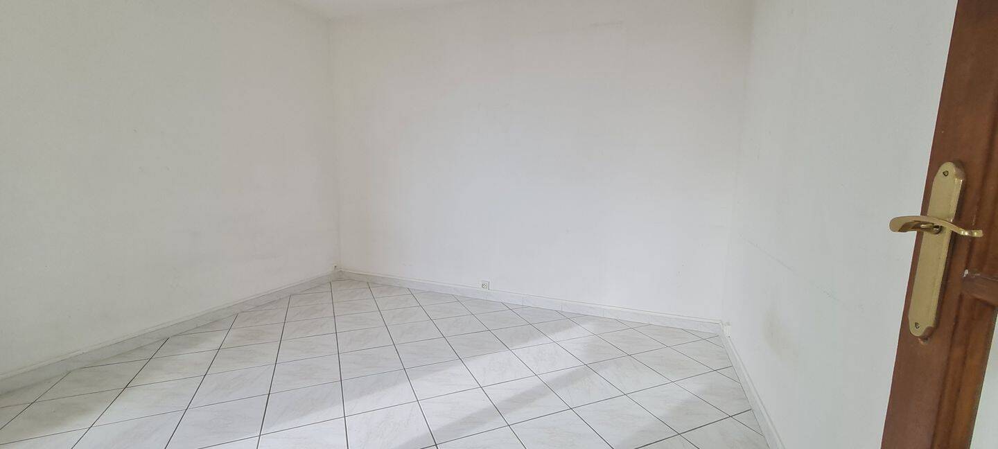 Appartement 4 pièces 70 m² · à Reims · 70 m² · 110 000 €