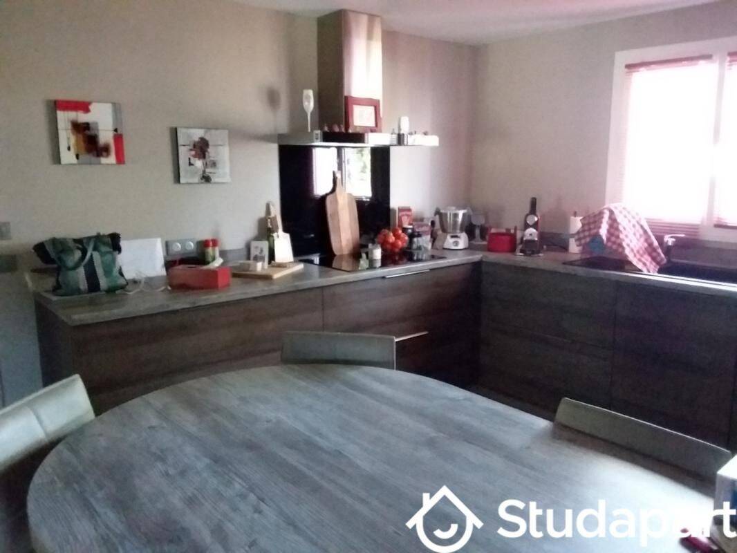 Appartement 1 pièce 10 m² · à Montussan · 10 m² · 700 €