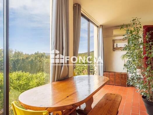 Appartement à vendre 209 000 € 2 pièces 1 chambre 47 m² RDC/2 Pin Rolland-Maregau Saint-Mandrier-sur-Mer 83430