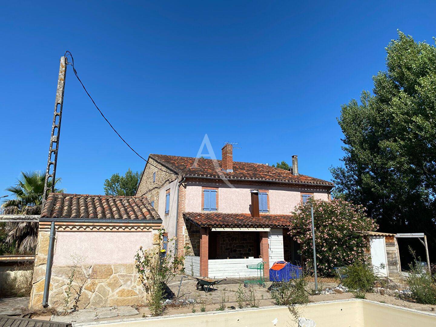 Maison 10 pièces 361 m² · à Albi · 361,2 m² · 275 000 €
