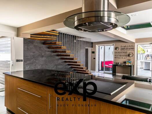 Maison à vendre - de 1.1M € 9 pièces 1 chambre 285 m² La Rose Marseille 13ème arrondissement 13013