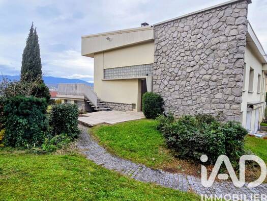 Maison à vendre 447 000 € 7 pièces 4 chambres 209 m² 2 899 m² de terrain Salaise-sur-Sanne 38150