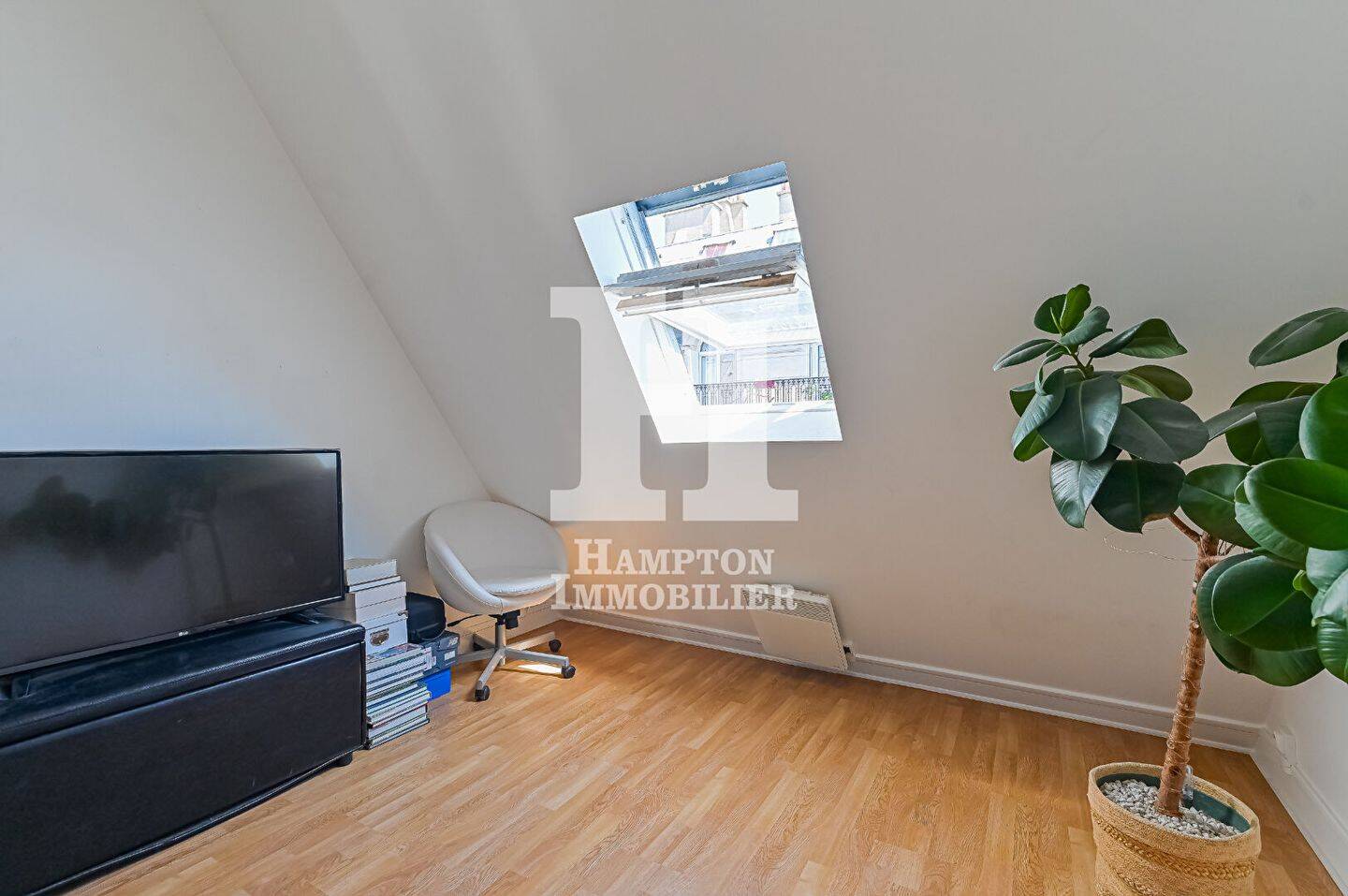 Appartement 1 pièce 8 m² · à Paris 17ème Arrondissement · 8,2 m² · 90 000 €