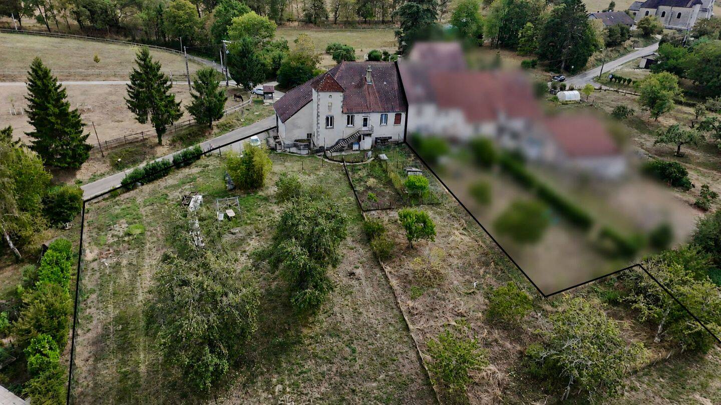 Maison 5 pièces 140 m² · à Saint-Lamain · 139,7 m² · 220 000 €