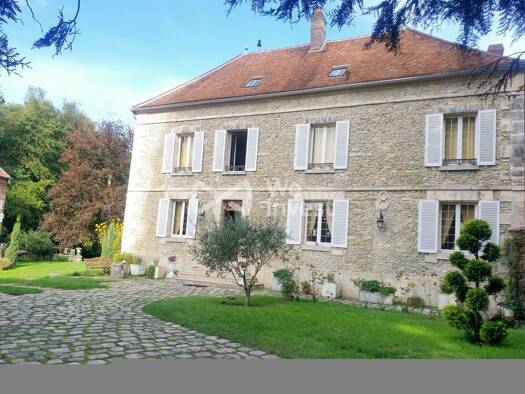 Maison à vendre 488 900 € 7 pièces 5 chambres 178 m² 4 302 m² de terrain Sainte-Geneviève 60730