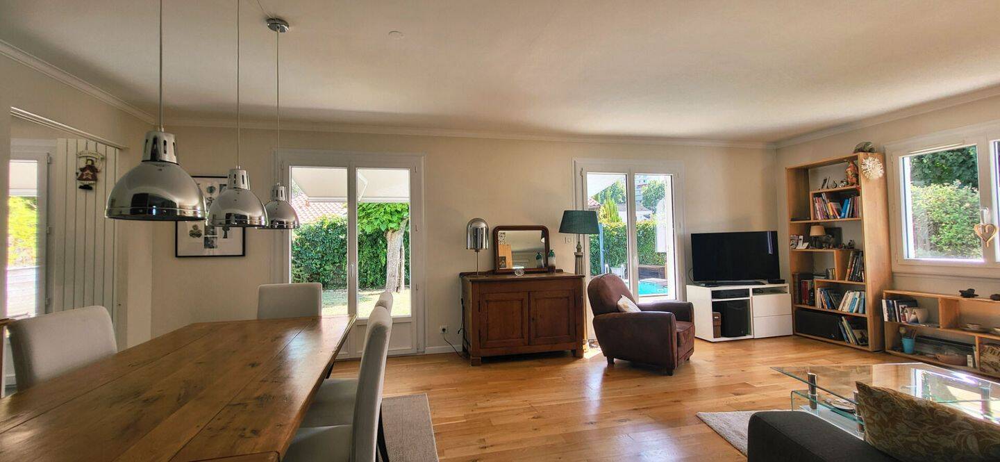 Maison 7 pièces 174 m² · à Bordeaux · 174 m² · 749 000 €