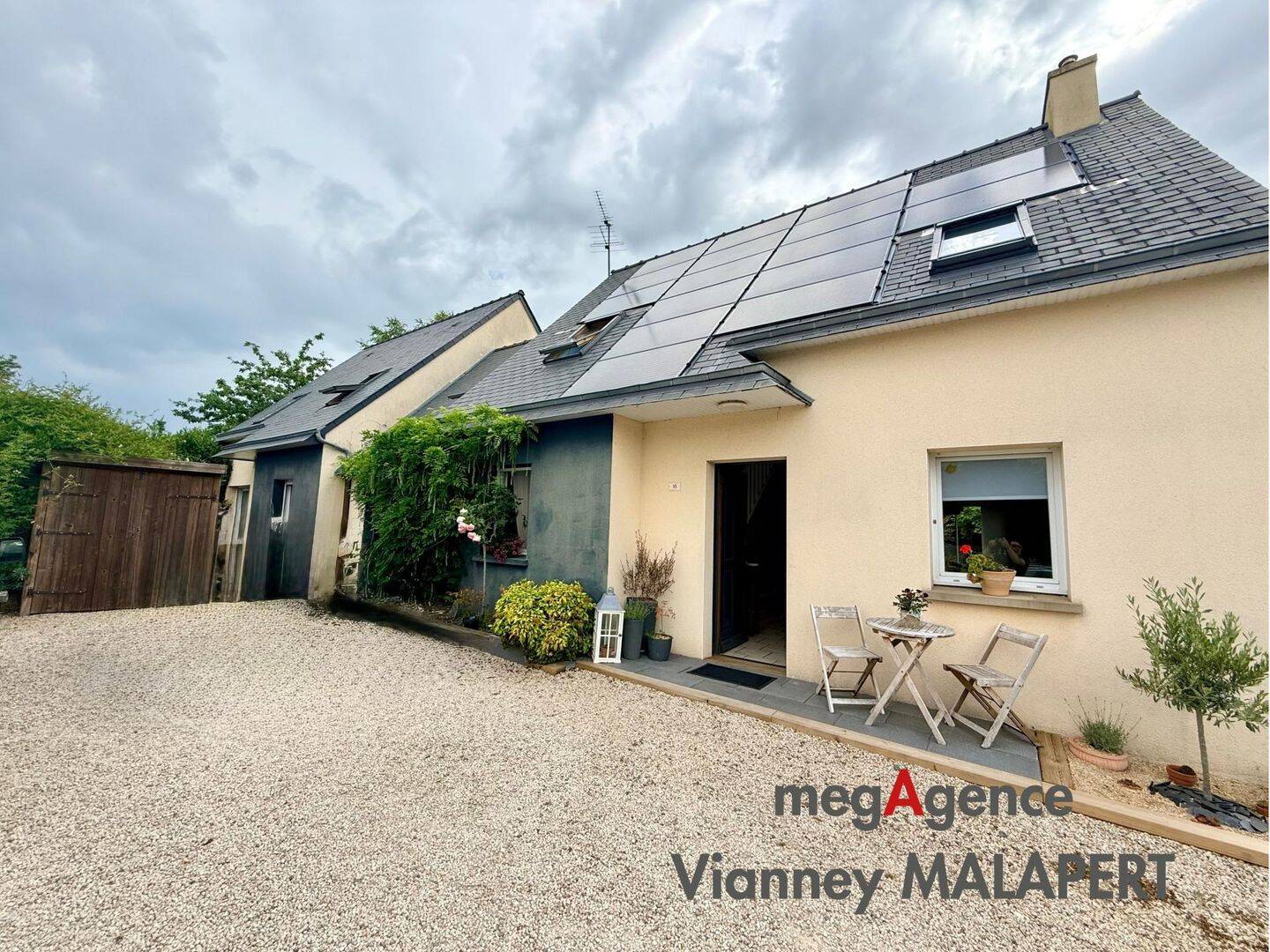 Maison 11 pièces 210 m² · à Baguer-Pican · 210 m² · 464 800 €