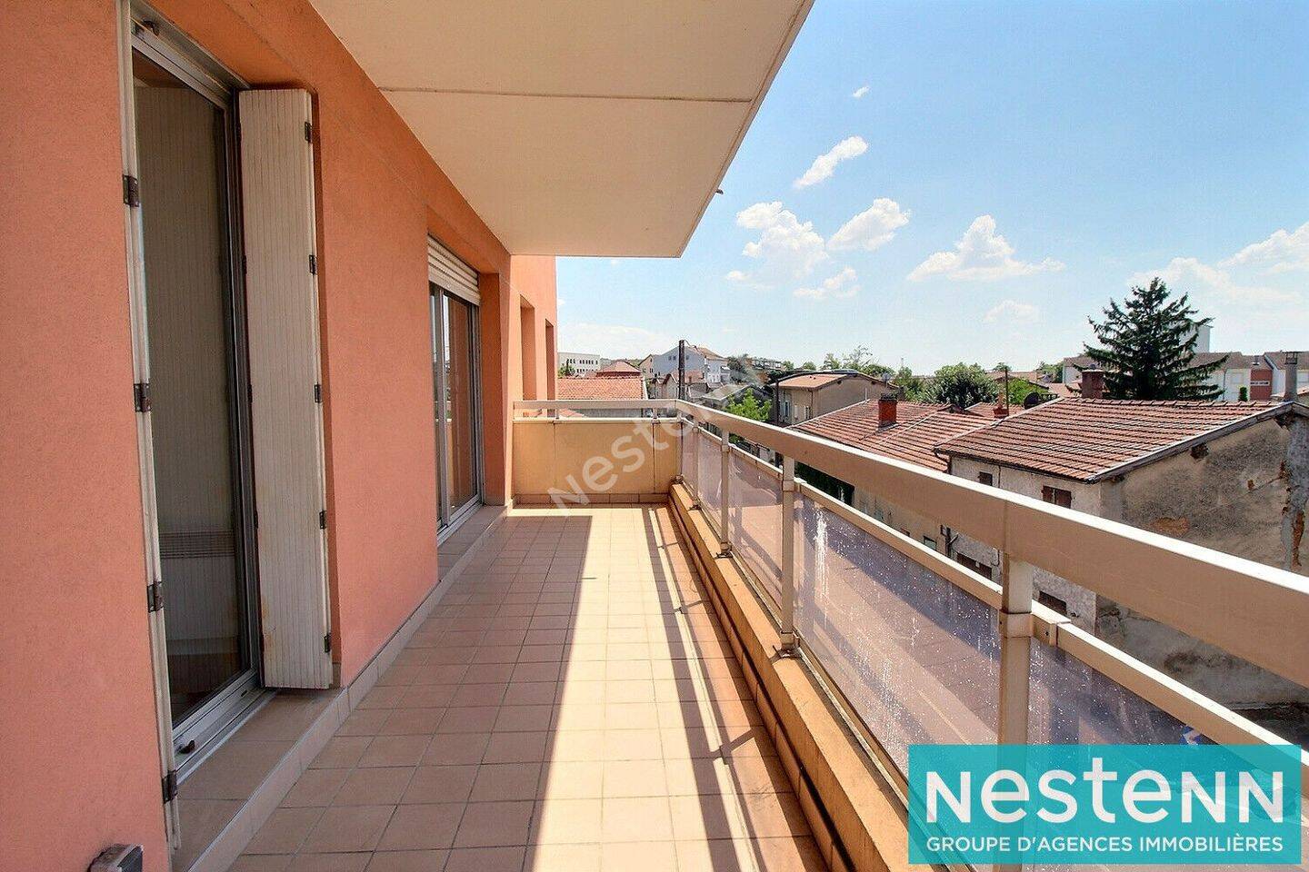 Appartement 3 pièces 62 m² · à Décines-Charpieu · 62 m² · 200 000 €