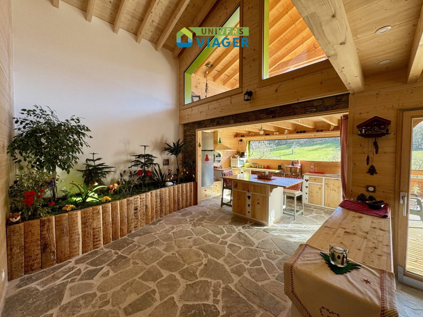 Maison 6 pièces 243 m² · à Saint-Juan · 243 m² · 144 800 €